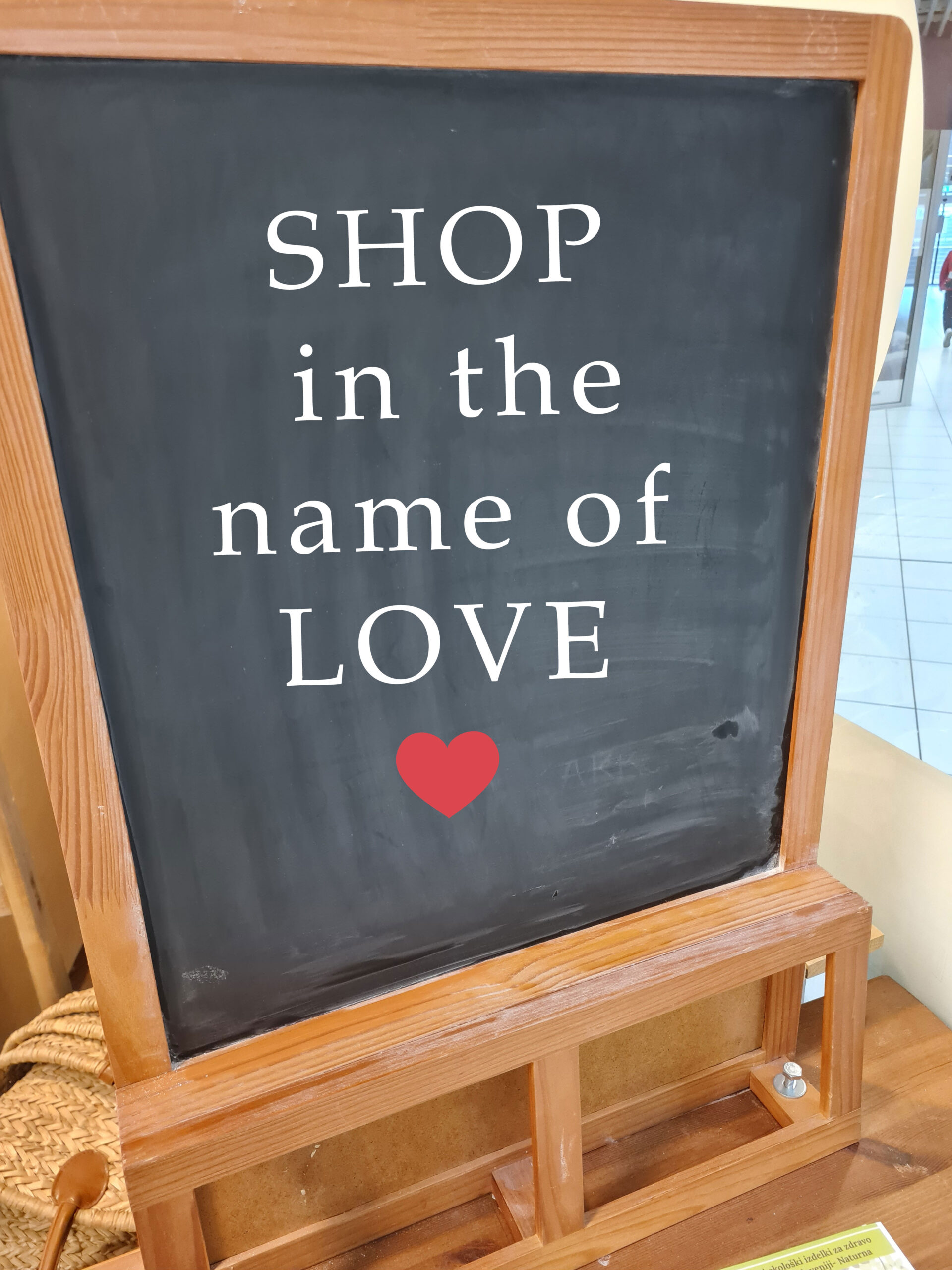 Kdo plača brezplačna vračila, menjave,…?