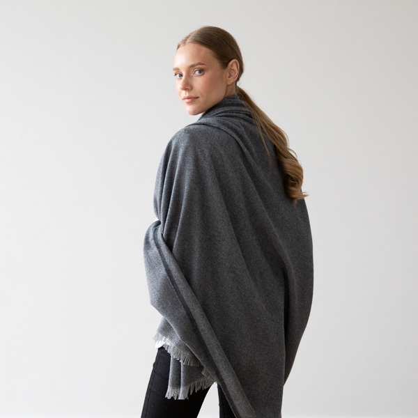 Volneni šal, odeja 130x180 S.GREY