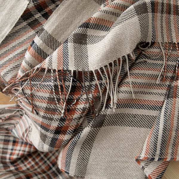 Lanena deka 130x180 karo nat/črna