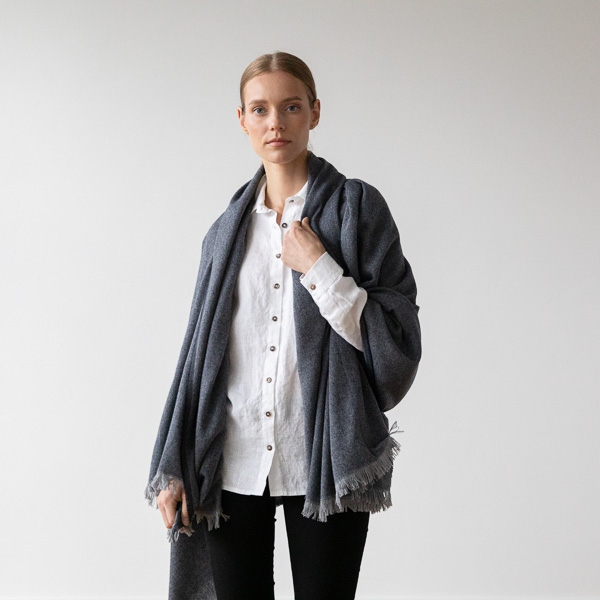 Volneni šal, odeja 130x180 S.INDIGO Volneni šal, odeja 130x180 S.INDIGO