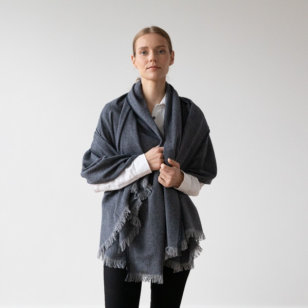 Volneni šal, odeja 130x180 S.INDIGO Volneni šal, odeja 130x180 S.INDIGO