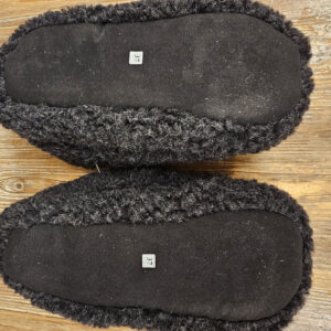 Copati iz 100% kosmatene volne, nizki, več velikosti Copati iz 100% kosmatene volne, nizki, več velikosti