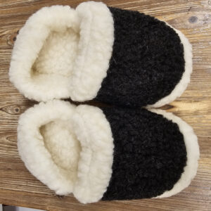 Copati iz 100% kosmatene volne, nizki, več velikosti Copati iz 100% kosmatene volne, nizki, več velikosti