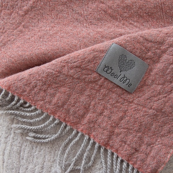 NA ZALOGI Volnena deka 130x180 merino M.ROSA NA ZALOGI Volnena deka 130x180 merino M.ROSA