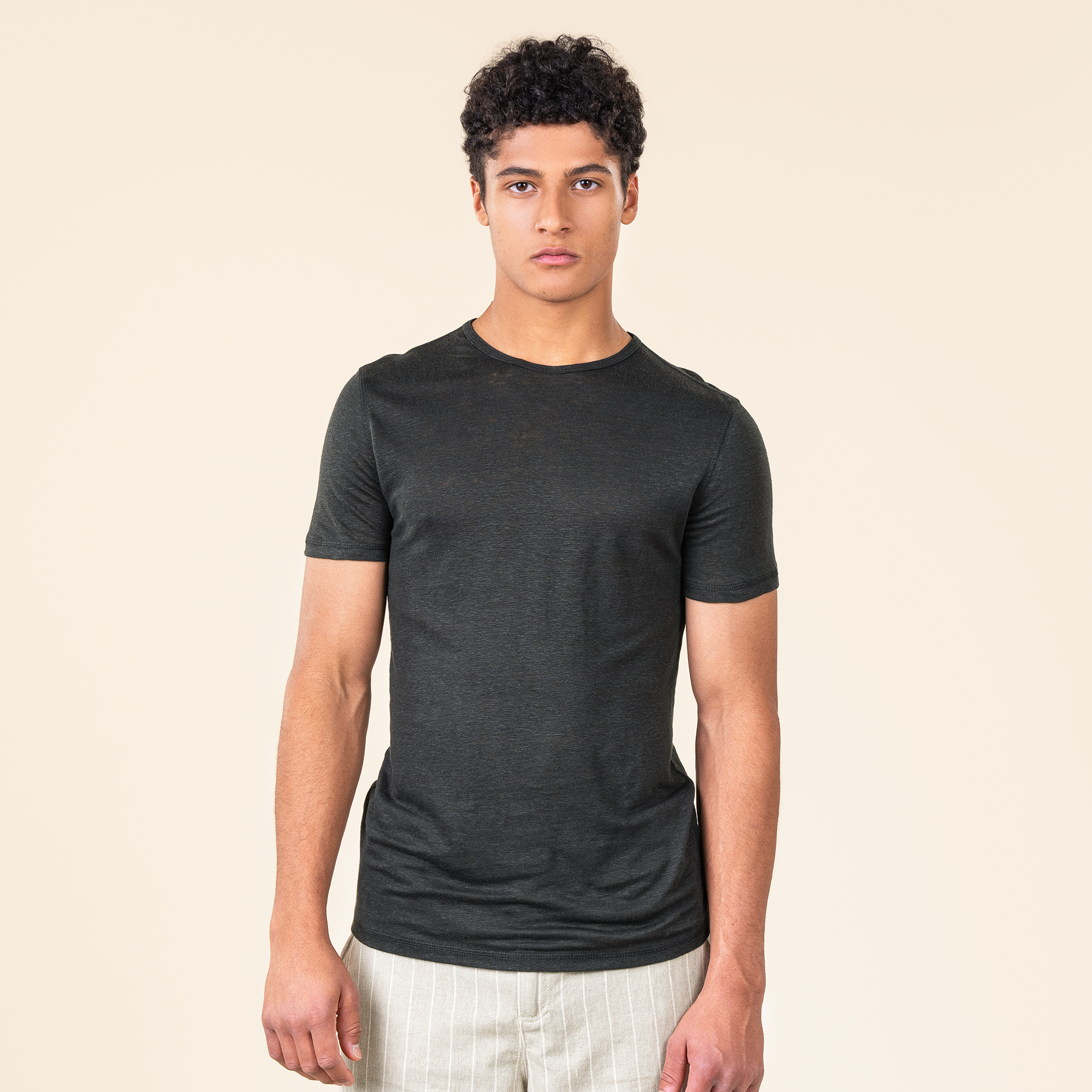 Moška majica KR iz 100% lana ČRNA S,M,L