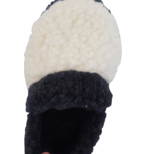 Copati iz 100% kosmatene volne natur, črni nizki, več velikosti