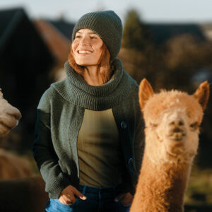 Volneni šal, T.ZELENA