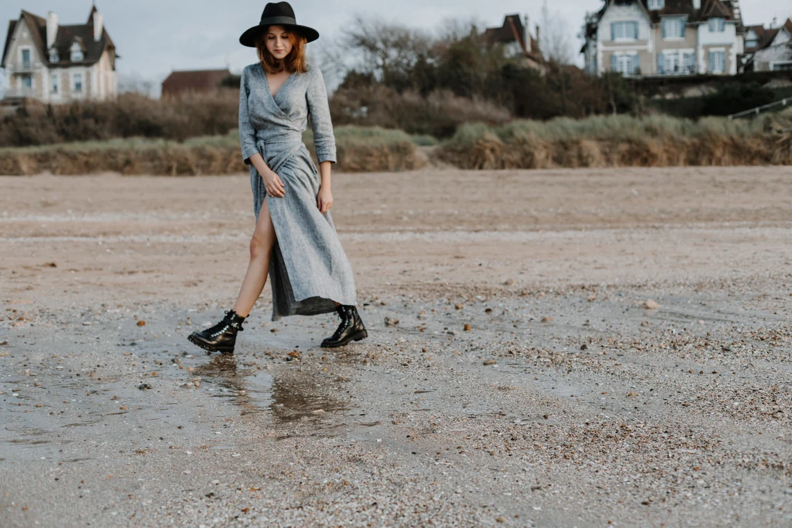 Obleka na preklop DR 1201 , 100% lan Obleka na preklop DR 1201 , 100% lan