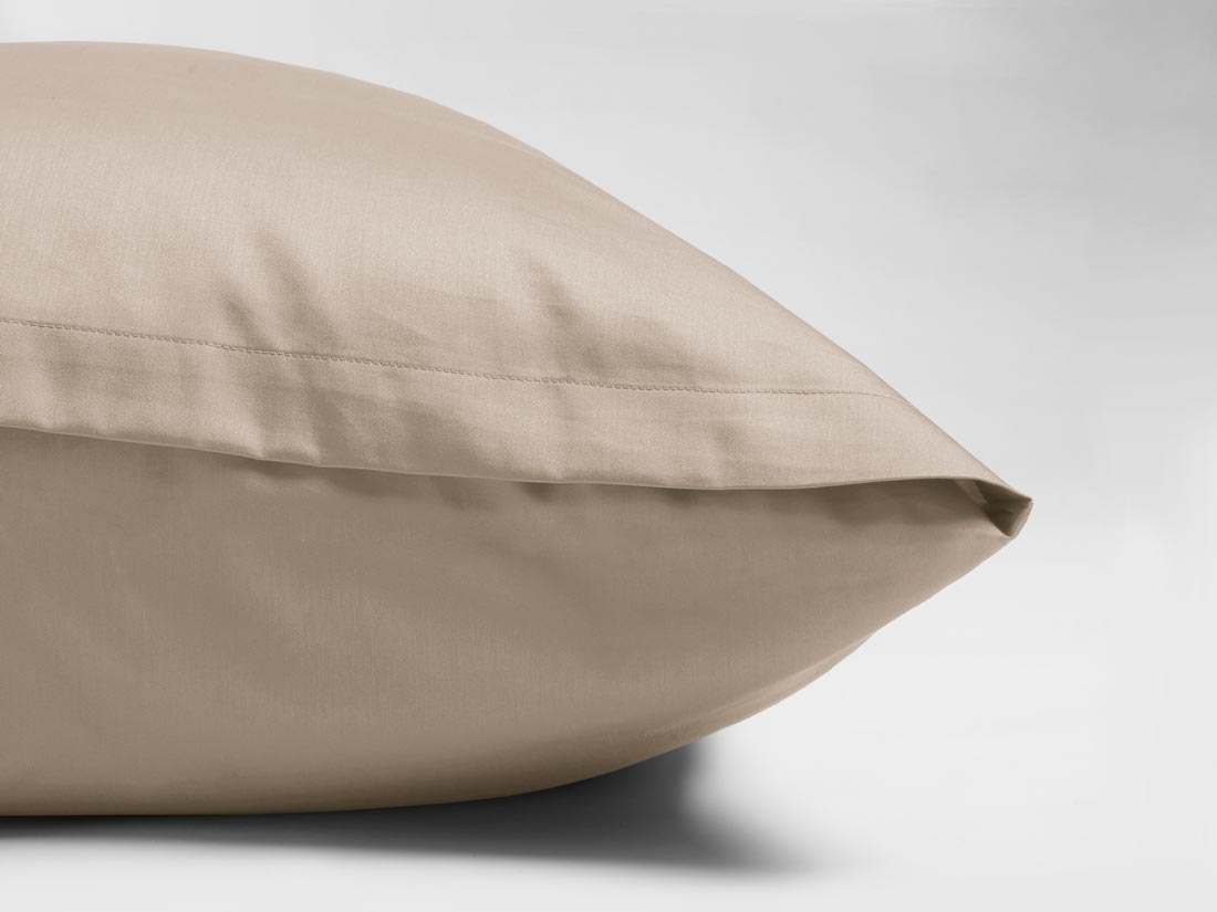 Posteljnina ekološki bombaž saten WARM TAUPE več dimenzij