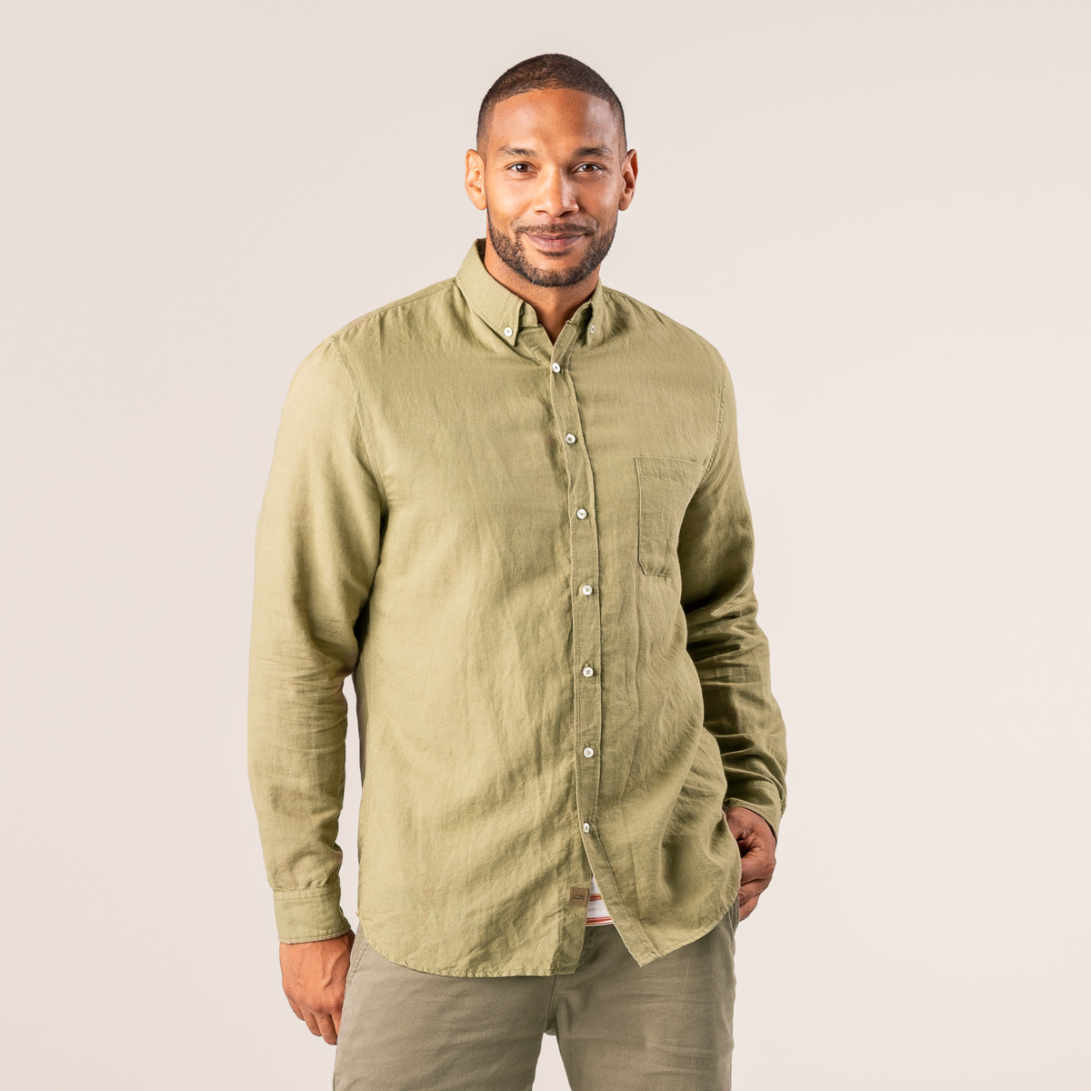 Moška srajca DR iz 55% lana in 45% eko bombaža 48,50