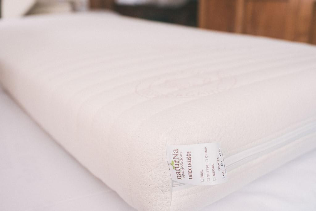 Lateks ležišče 3-consko T (od 75 - 95 kg), različne dimenzije Lateks ležišče 3-consko T (od 75 - 95 kg), različne dimenzije