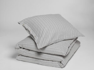 Posteljnina flanela siva črtasta, razl.dim. Posteljnina flanela siva črtasta, razl.dim.