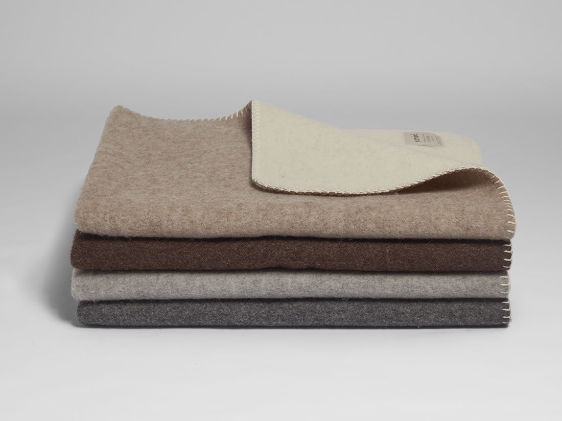 Mehka deka iz 100% merino volne white/chestnut 150x220 Mehka deka iz 100% merino volne white/chestnut 150x220