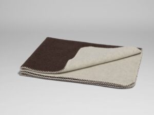Mehka deka iz 100% merino volne white/chestnut 150x220 Mehka deka iz 100% merino volne white/chestnut 150x220