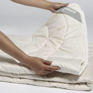 Poletna odeja iz lanu Poletna odeja iz lanu