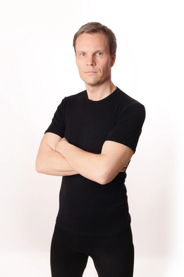 Moška majica KR iz 100% volne ČRNA XS do XXXL Moška majica KR iz 100% volne ČRNA XS do XXXL