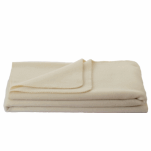 Otroška odeja 100% ovčja volna INN velur NATUR dve dim. Otroška odeja 100% ovčja volna INN velur NATUR dve dim.