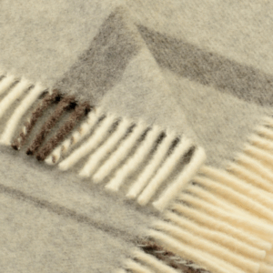 Volnena odeja ISOLA siva karo Volnena odeja ISOLA siva karo