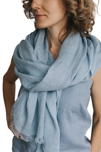 Šal iz 100% lana svetlo modra