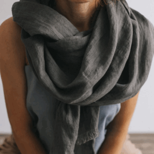Šal iz 100% lana temno siv