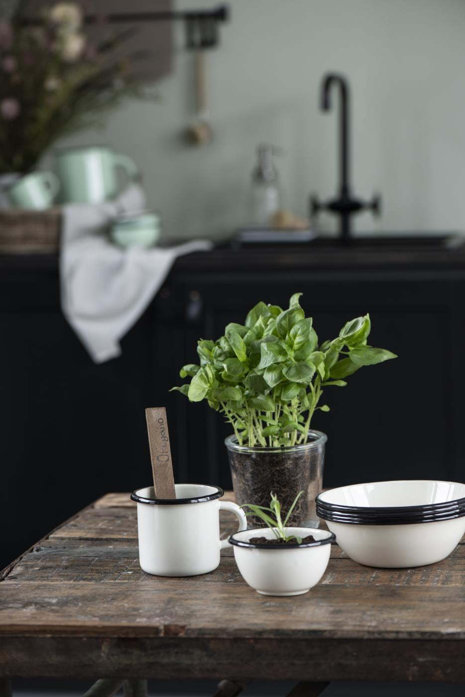 Emajlirana skleda butter cream