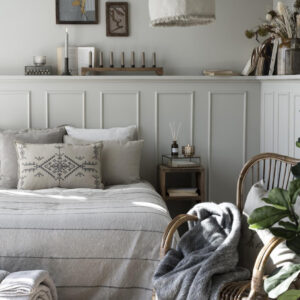 Prevleka iz 100% lanu 40x60 vezenje w/dark grey