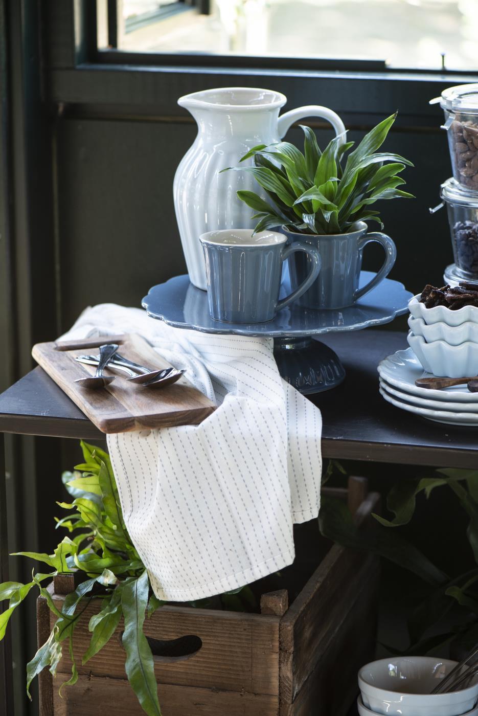 Skodelica Mynte temno modra