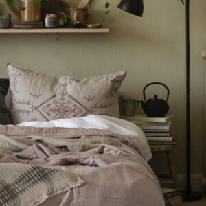 Prevleka 100% lan 50x70 vezenje w/faded rose