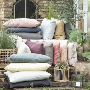 Prevleka iz 100% lanu 50x70 aubergine