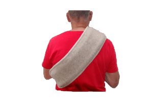 Dolg termofor iz naravnega kavčuka, v kompletu z volneno prevleko