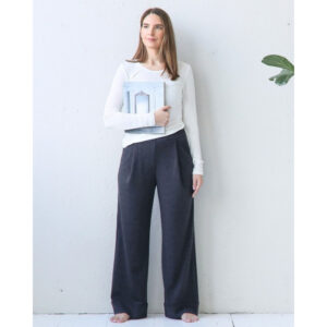 Ženske hlače iz 100% volne temno sive Ženske hlače iz 100% volne temno sive